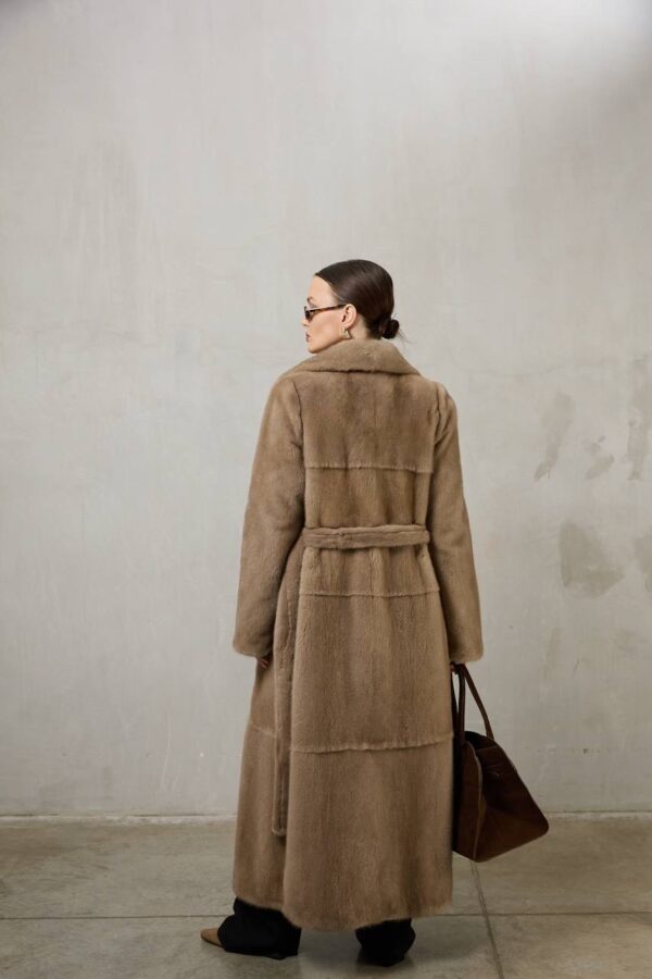 Posy | Saga Pastel Beige Mink Fur Coat With Lavish Notched Collar & Fur Belt - Image 2