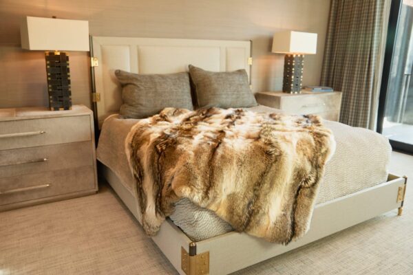 Milana | Luxury North American Coyote Fur Throw - Blanket - Image 3