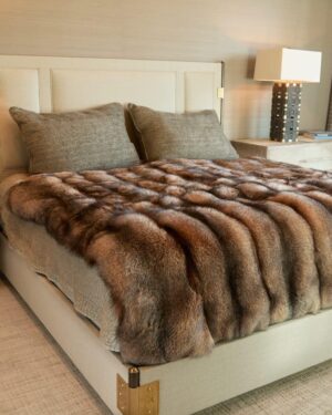 Arli | Scandinavian Crystal Beige Fox Fur Throw – Blanket