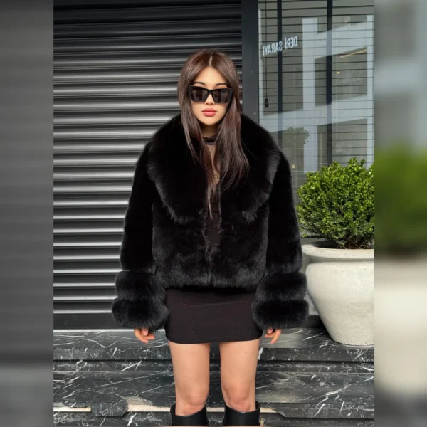 Aaliyah | Luxury Saga Scandinavian Black Fox Fur Jacket With Fur Collar