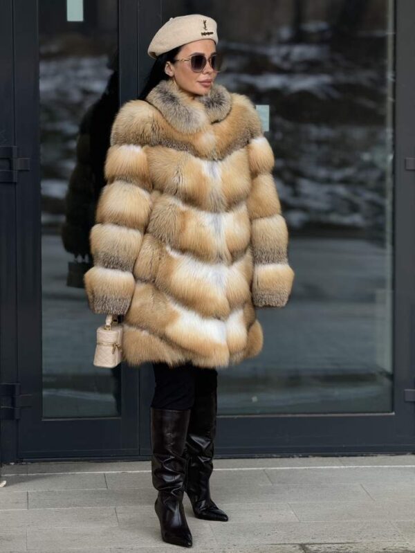 Cassie | Saga Scandinavian Golden Island Fox Jacket With Collar - Image 4
