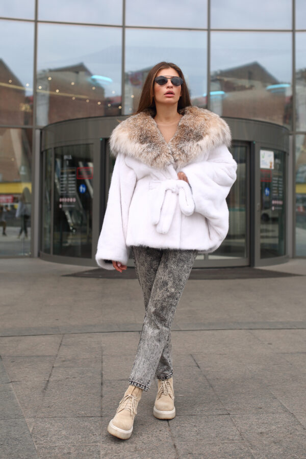 Ramsey | White Mink Fur Cape - Jacket With Canadian Lynx Fur Hood & Fur Belt - Image 5
